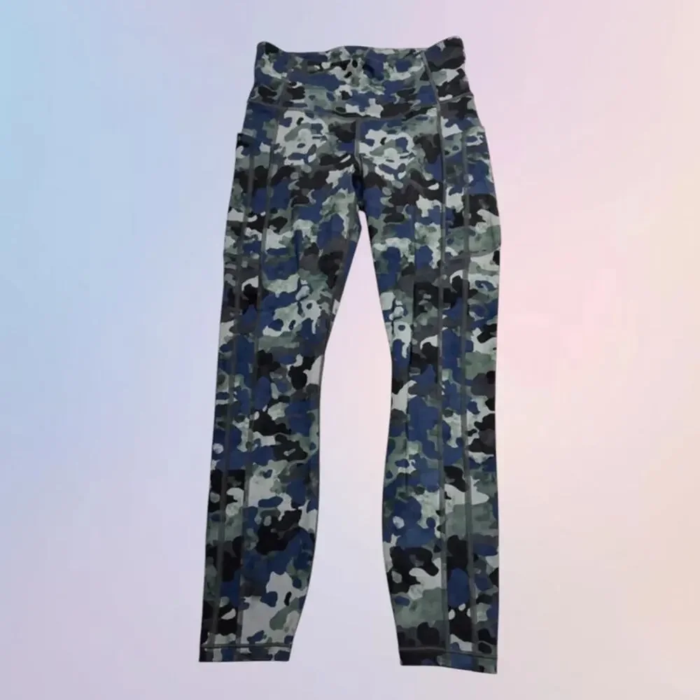 Athleta Women’s Small Blue Camo Leggings Ultimate Stash II